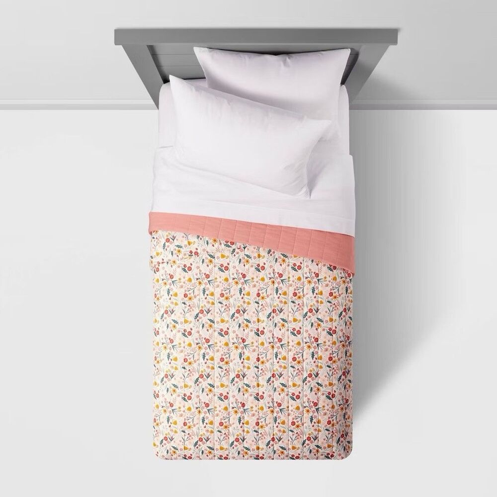 Pillowfort Twin Kids Quilt Pink Garden Floral Botanical Cotton OEKO-TEX